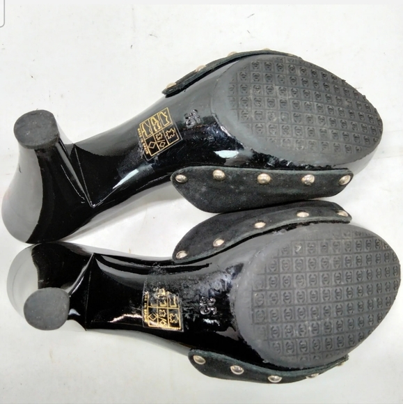 Chanel Sandals Women Black Suede - Picture 6 of 11